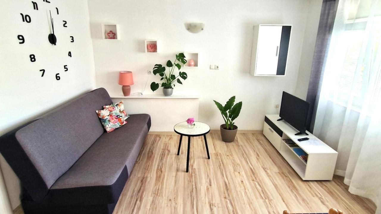 Apartment Jagoda Крк Екстер'єр фото