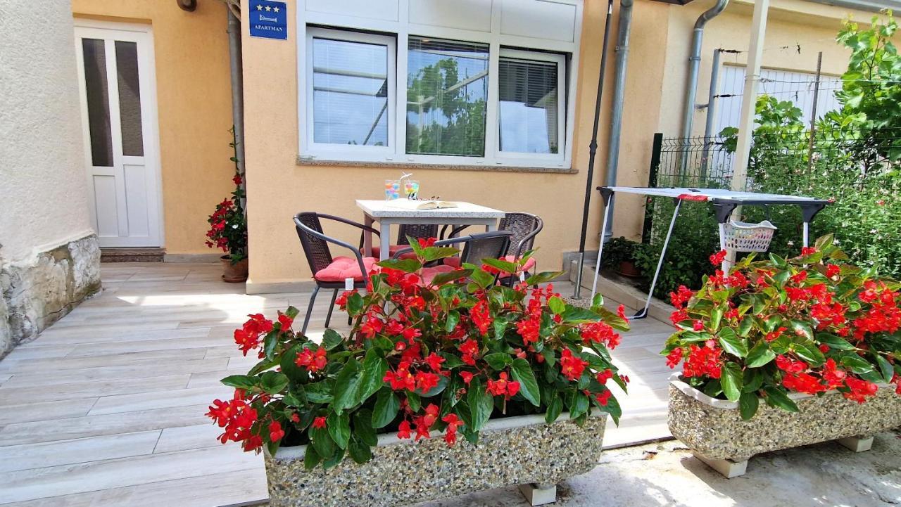 Apartment Jagoda Крк Екстер'єр фото